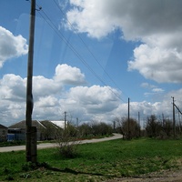 Вид в направлении домов по ул.Лейтенанта Остапчука (северная окраина села)