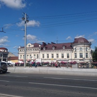 Торговый центр "Владимир" на ул. Гагарина 2б