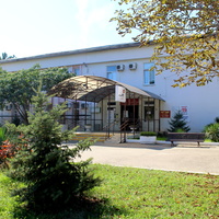 Здание администрации посёлка.