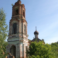 Мостцы,  Введенская церковь