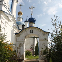 Ильинское, калитка ограды церкви Георгия Победоносца