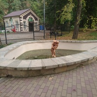 Национальный парк "Кисловодский" (Лечебно-курортный парк). Каскад бассейнов со скульптурами детей в Нижней части парка