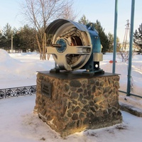 Памятник электродвигателю