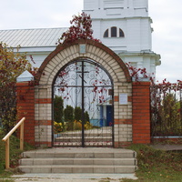 Иваново, калитка ограды Тихвинской церкви