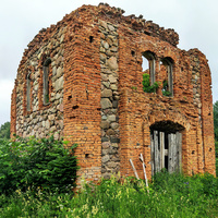 Часовня-колокольня Троицкого костела (руины)