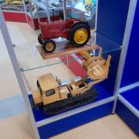 Модельки тракторов