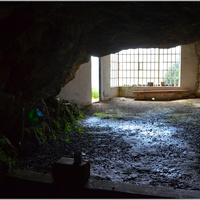 Краснокаменка. Кизилташский Стефановский монастырь. Пещера со святым источником