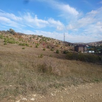 Отроги Семисамского хребта и окраина села Варваровка