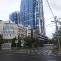 Отель "Черноморье" на Черноморской улице и жилой комплекс из двух 22-х этажных зданий между улицами Черноморская, Крепостная и Кирова