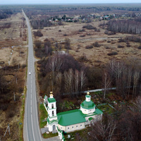 Панорама деревни Федоровское и Преображенская церковь в селе Спас-Угол