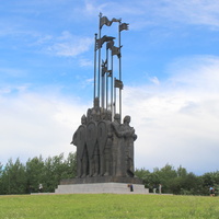 Монумент "В память о Ледовом побоище".