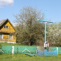 Поклонный Крест в деревне Лущики