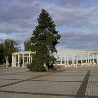 Колоннада на площади Ленина, самая большая в России