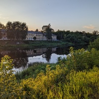 Новгородская набережная
