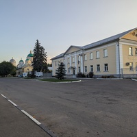 Новгородская набережная, администрация