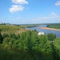 Река Койва с храмами и окраиной города Чердынь