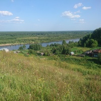 Частный сектор города у реки Колва. Вид с Троицкого холма