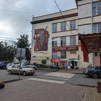 Торговый центр на месте завода имени Лениского комсомола
