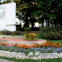 Памятник Николаю Островскому.
