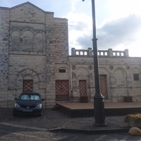 Бывшая Купеческая синагога на углу улиц Караимской и Тучина
