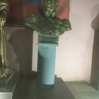 Музей мировой скульптуры, великих людей России, великих людей планеты в Шелковичном сквере. Суворов А.В.