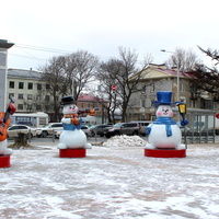 Площадь перед театральной "Новой сценой".