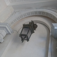 У входа в Ливадийский дворец