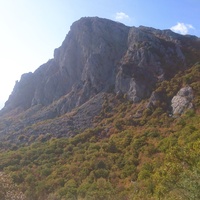 Гора Форос. Вид со смотровой площадки на Кызыл-Кая (Красной скале)
