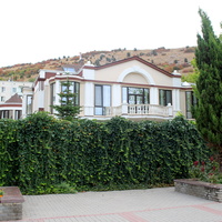 Набережная Назукина.