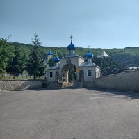 Коларашовка. Женский монастырь.