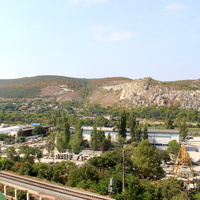 Вид на Инкерман с Монастырской скалы.