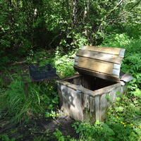 Один из родников в посёлке Мишеронский