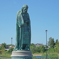 Памятник Серафиму Саровскому