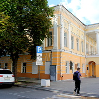 Бывший дом губернского предводителя дворянства Тулинова.