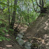 Около водопада