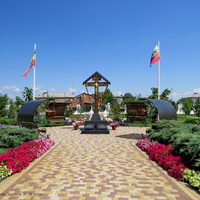 Сквер на территории Казанской церкви