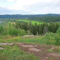 На вершине горы Паасонвуори (Паасо) 79 метров в Сортавале. Вид на долину реки Китенйоки