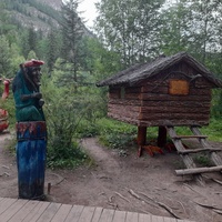 Скульптура "Баба Яга"