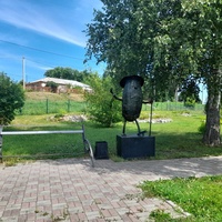 Скульптура у фонтана