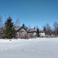 Нежилые дома в д. Кузьминское