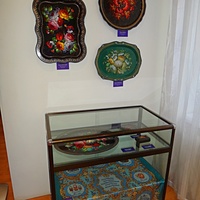 Историко-художественный музей им. И.И. Алексеева. Экспозиция "Жостовские подносы.