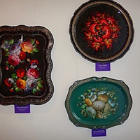 Историко-художественный музей им. И.И. Алексеева. Экспозиция "Жостовские подносы: Красочный, Рябина и Хризантема".