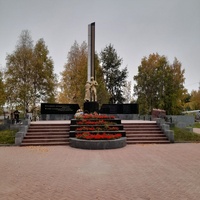 Монумент "Наказ матери"