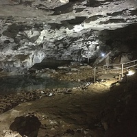 Кунгурская ледяная пещера. Подземное озеро.