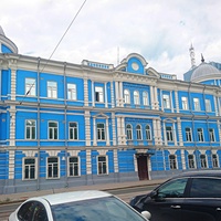 Особняк Тупицыных на перекрёстке улиц Петропавловской и 25-го Октября по проекту пермского архитектора А. Б. Турчевича в 1888 году для купеческой семьи Тупицыных, пионеров фосфорного производства в Российской Империи.