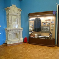 Экспозиции краеведческого музея. Этот камин находился в здании Казенной палаты.