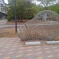 Декоративная скульптура "Лампочка" в сквере на ул. Некрасова.