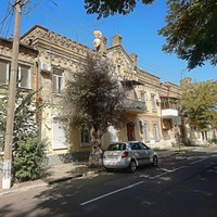 Улица Братьев Буслаевых, дом № 6 1908г. постройки. Памятник архитектуры.