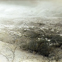Şəkil 1984-cü ildə çəkilmişdir.