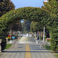 Стамбул.  Парк 60-летия Гёзтепе  ( İBB Göztepe 60. Yıl Parkı )